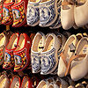 Serilium-atribution-clogs
