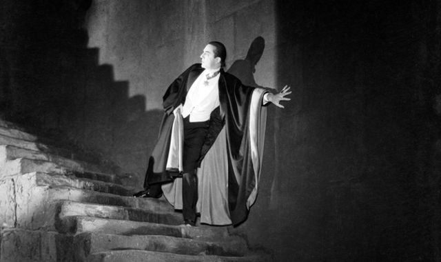 &copy; Dracula / Universal Studios
