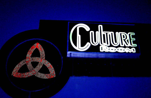 &copy; Tracy Block / RumBum.com