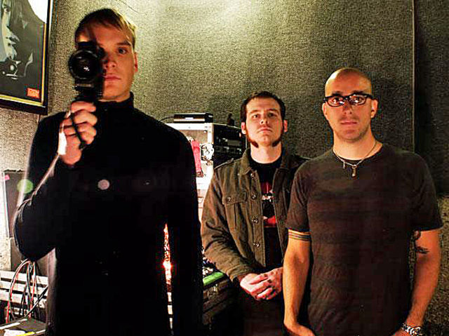 &copy; Alkaline Trio